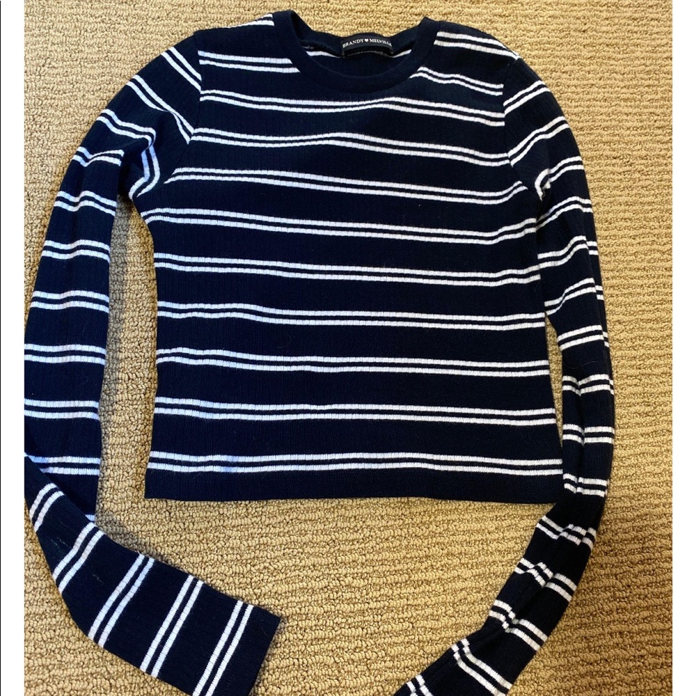 Brandy Melville cropped long sleeve